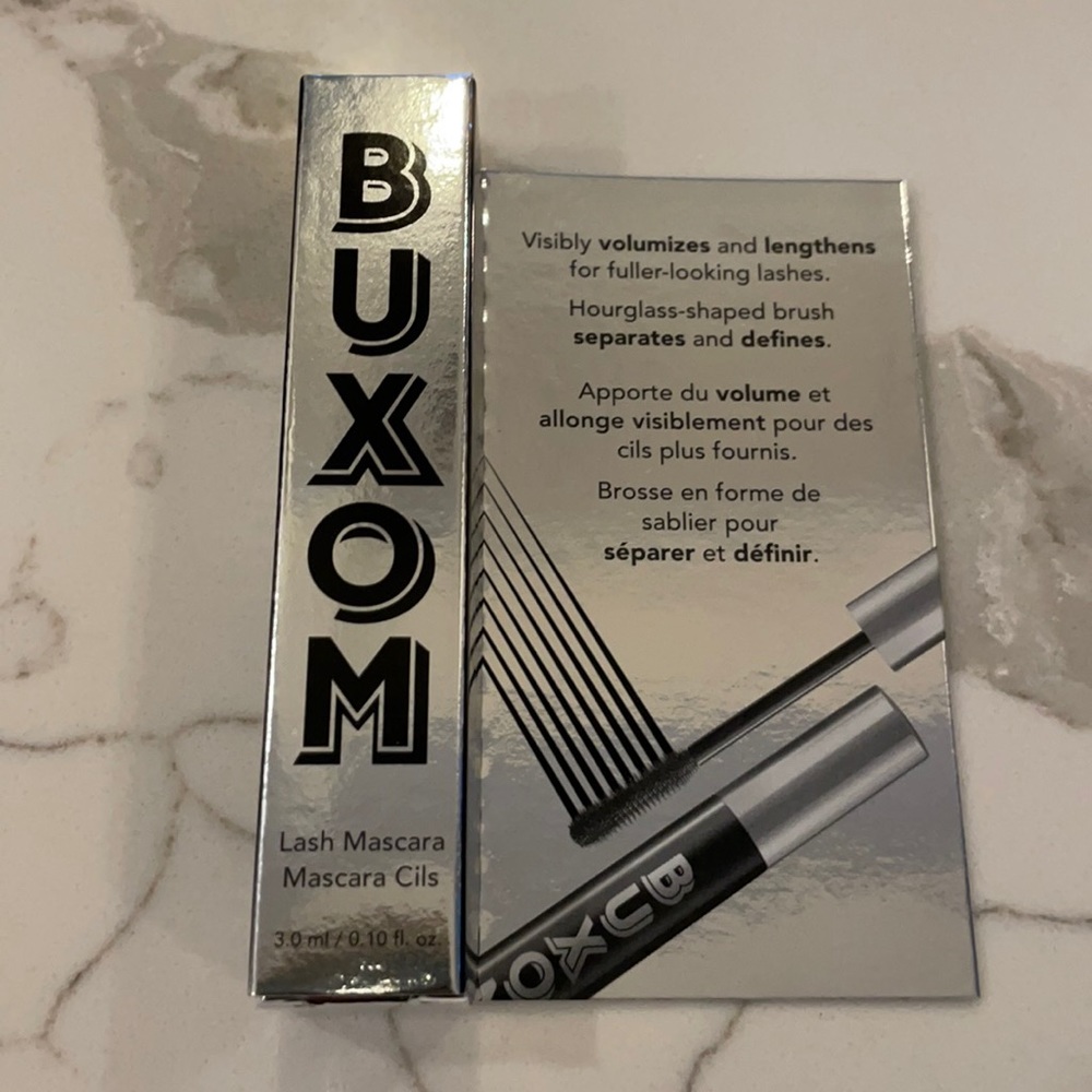 ๐ธ5/$25๐ธ Buxom lash mascara in blackest black